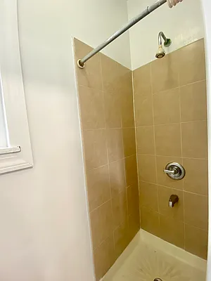 Rented by Hagstrom Management Inc | media 24