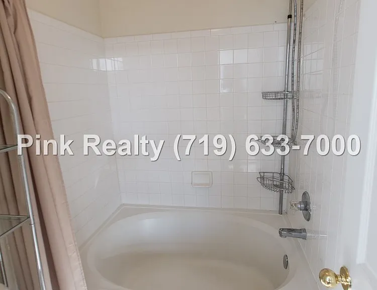 985 Ridgebury Pl — Photo 20