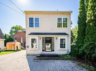 126 Sears Island Dr, Worcester, MA 01606