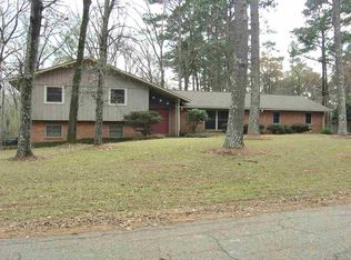 222 W Virginia Dr, Clinton, MS 39056