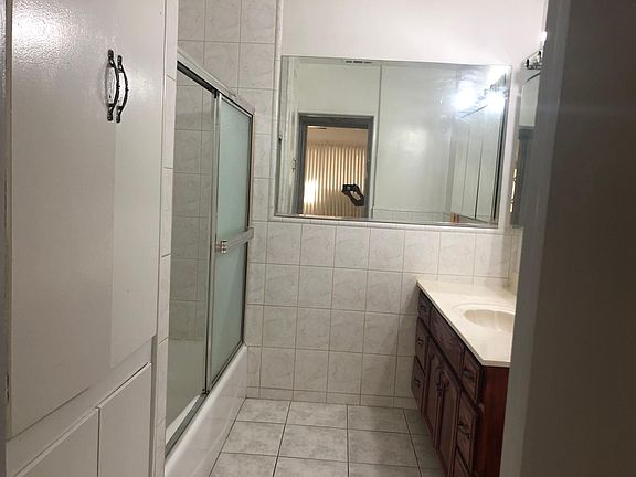 4th image of 3304 Lafayette St