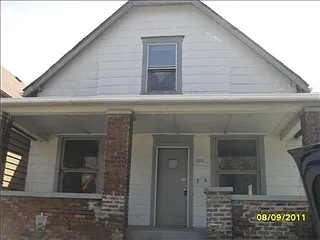 1011 Saint Peter St photo 1