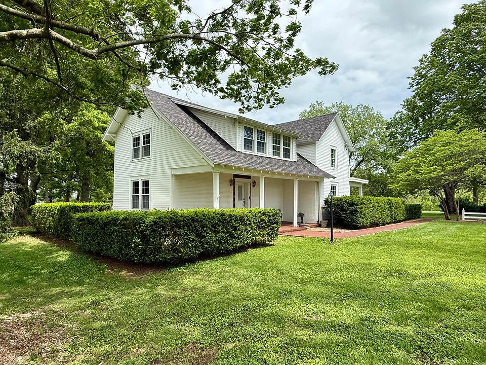 1st image of 2202 S Farm Road 107