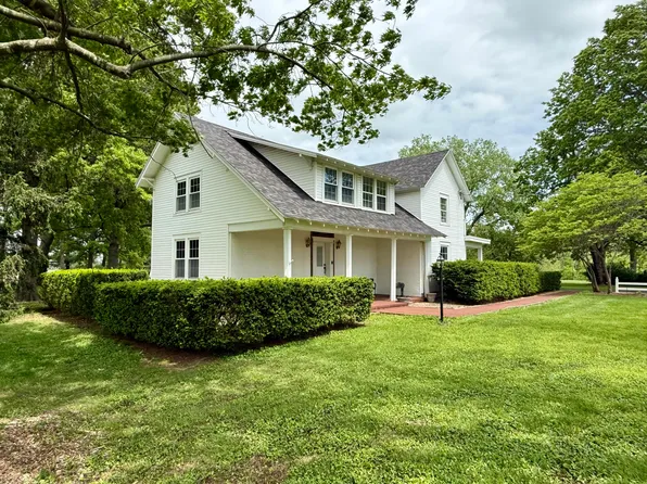 2202 S Farm Road 107, Springfield, MO 65802