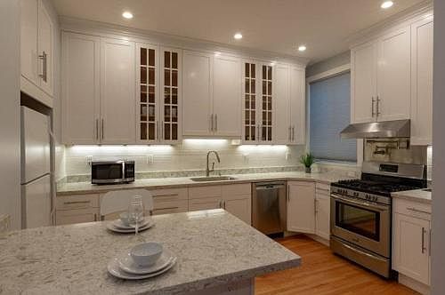 1st image of 542 Union St