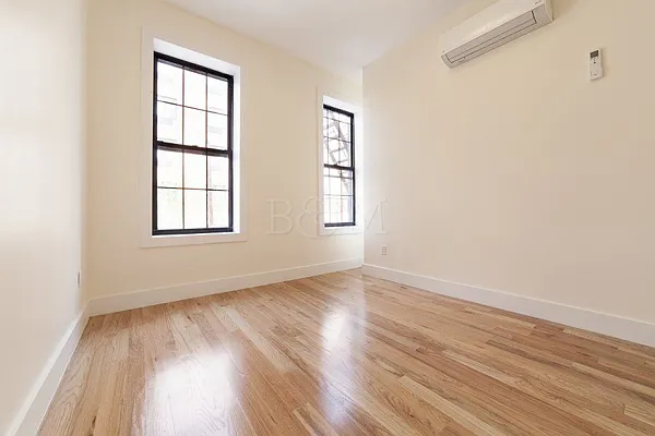 Rented by Brick&Mortar | media 22