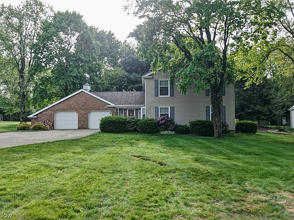 2nd image of 1036 Briarview Ave NW