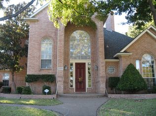 8305 Thornbird Dr, North Richland Hills, TX 76182