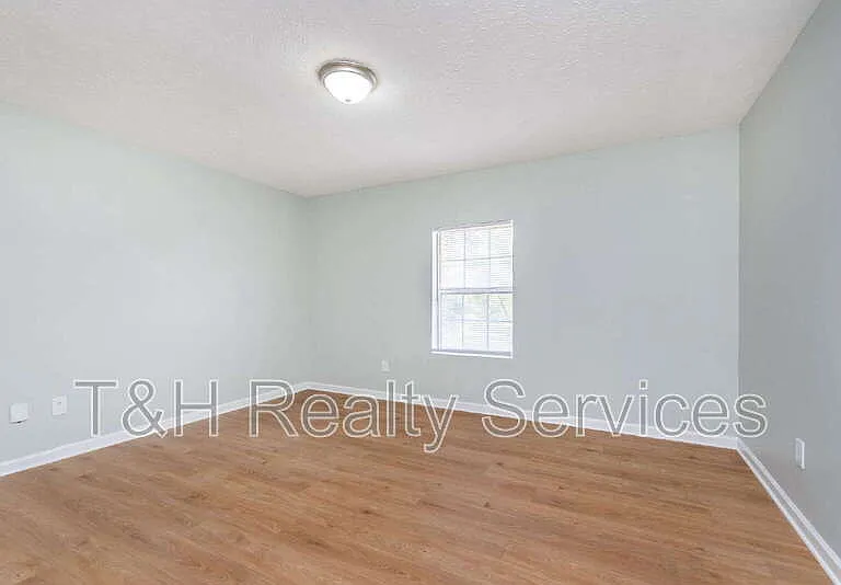 326 Jefferson Ave — Photo 34
