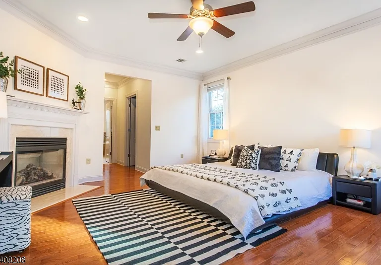 3 Christopher Ct — Photo 4