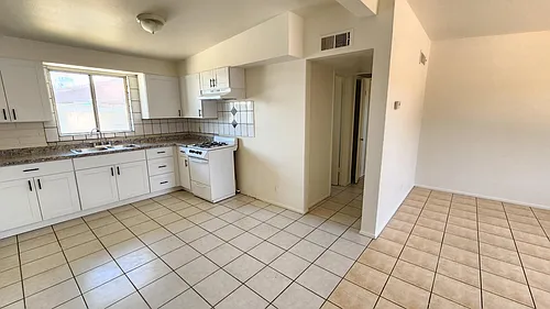 573 S Hobson #1 Photo 1