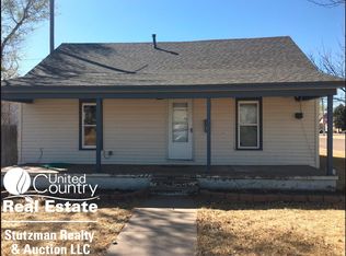301 E Wheat Ave, Ulysses, KS 67880
