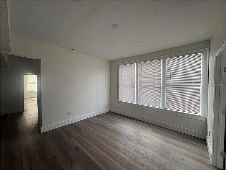 729 E Palmetto St #1 — Photo 6