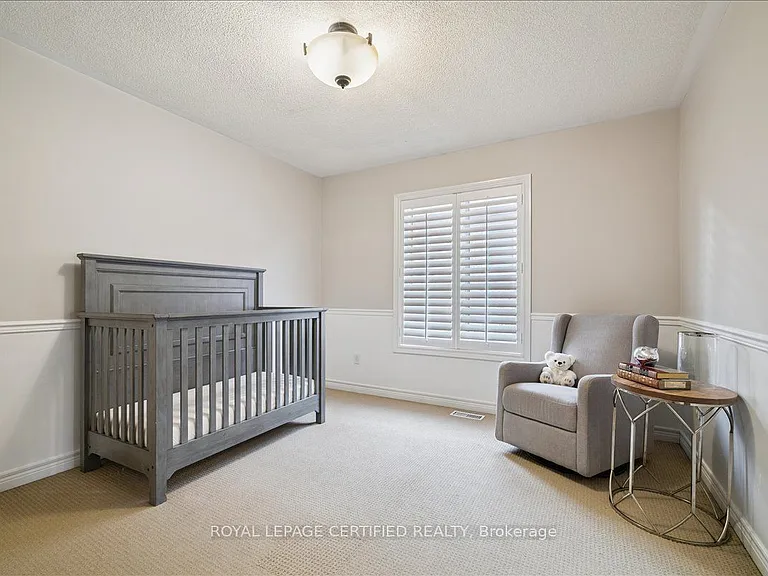 2523 Highmount Cres — Photo 36