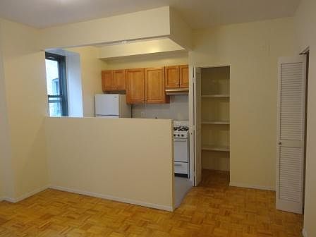 1st image of 520 E 79th St APT 5E