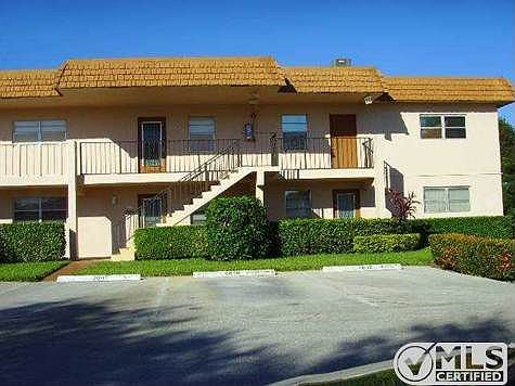 2nd image of 20 Abbey Ln APT 107