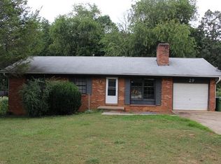 29 King Arthur Pl, Asheville, NC 28806