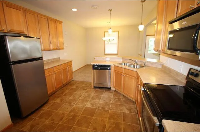 Spacious kitchen with plenty cabinet space