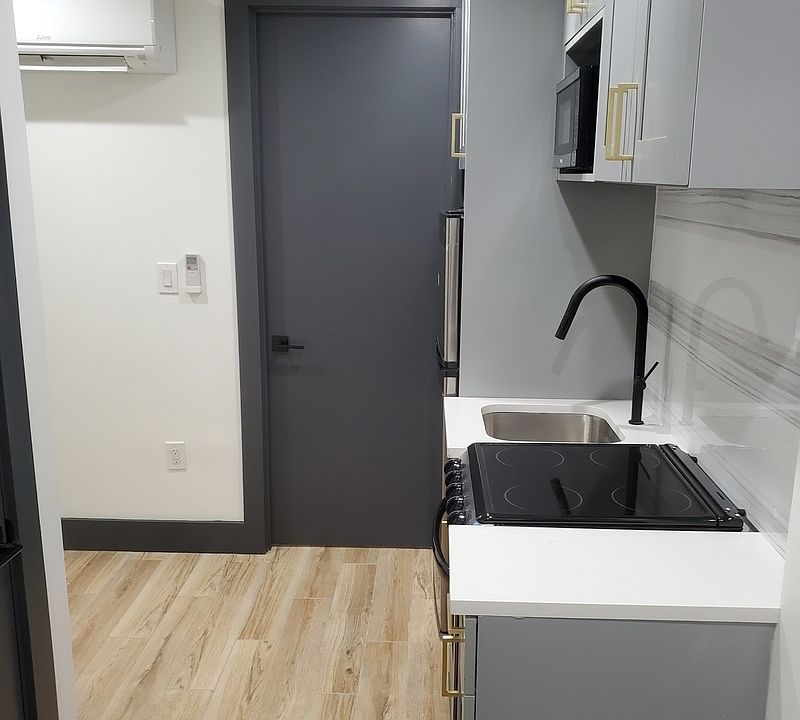 2nd image of 62 Brighton 10 St #1
