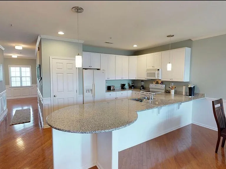 17436 Slipper Shell Way #13 — Photo 4
