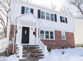 209 6th St #1, Providence, RI 02906