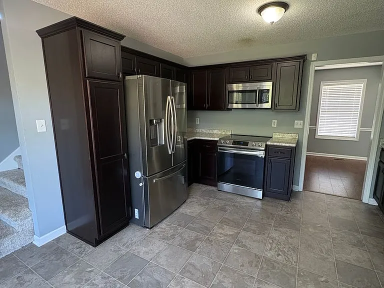 1317 Sunfield Dr — Photo 25