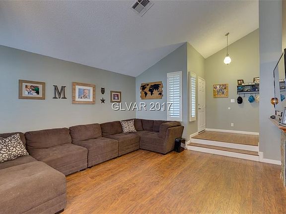 5th image of 359 El Pico Dr