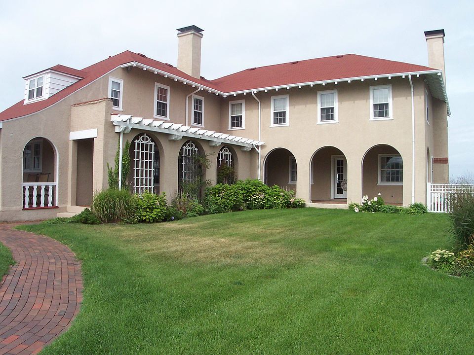 Elegant Seaside Villa