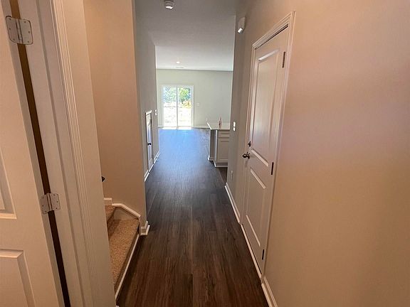 3rd image of 732 Camperdown Way