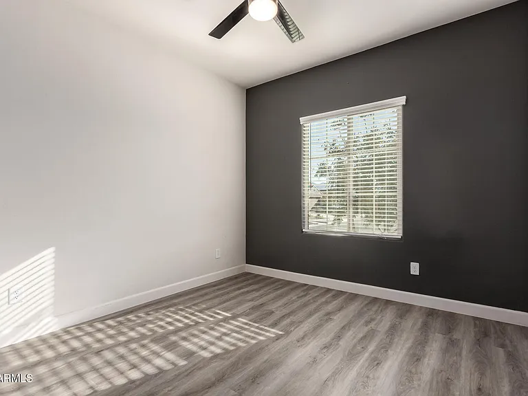 11204 W Mobile Ln — Photo 26