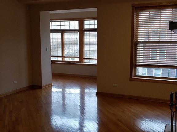 5th image of 1353 W Granville Ave #202