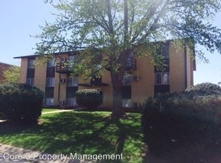 233 Robinhood Ln UNIT 5, Bloomington, IL