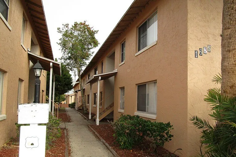 South Daytona Apartments — Photo 2