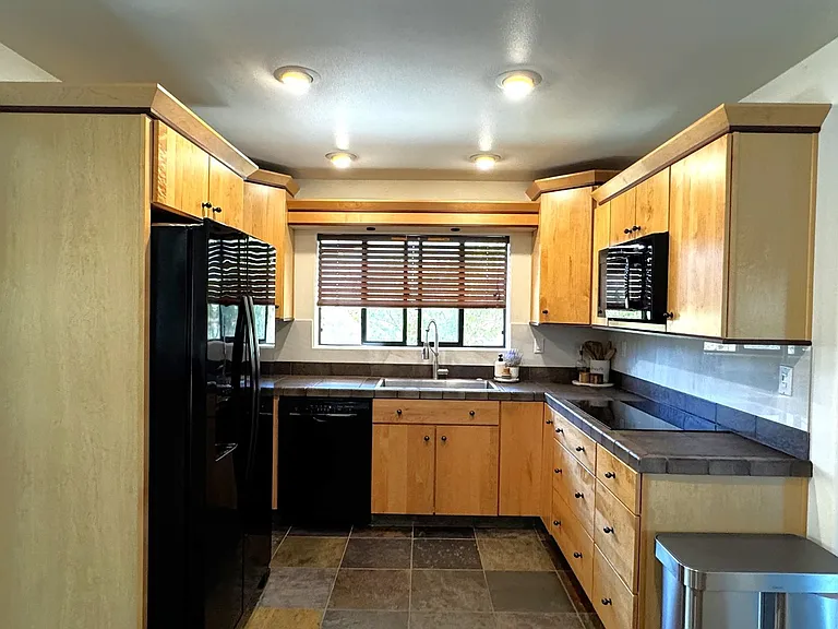 42755 Santiago Pl — Photo 10