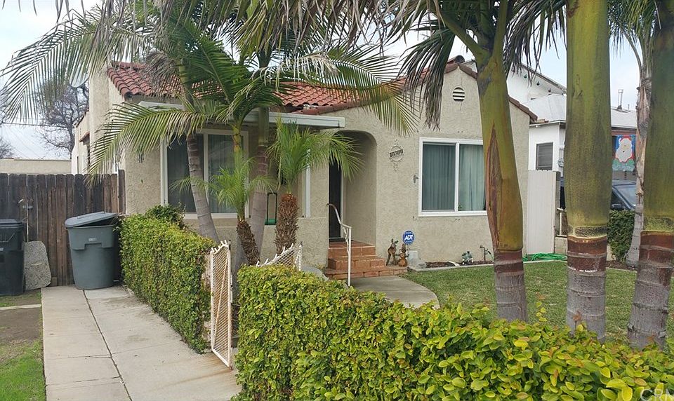 1st image of 10309 Rosewood Ave