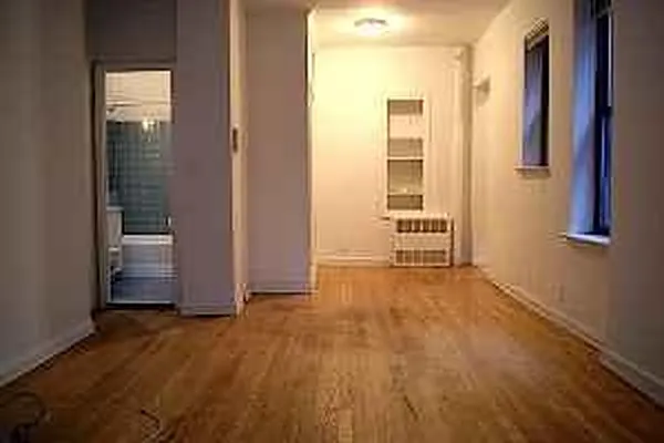 Rented by Town Residential | media 18