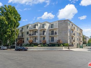 14412 Killion St Unit 205, Van Nuys, CA 91401