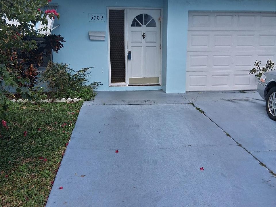 1st image of 5709 NW 87th Avenue