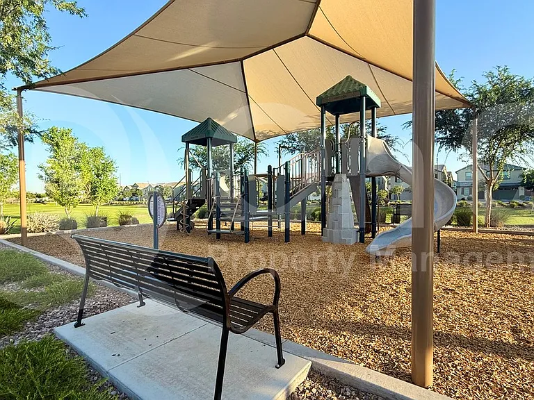 1068 E Sabino Dr — Photo 14
