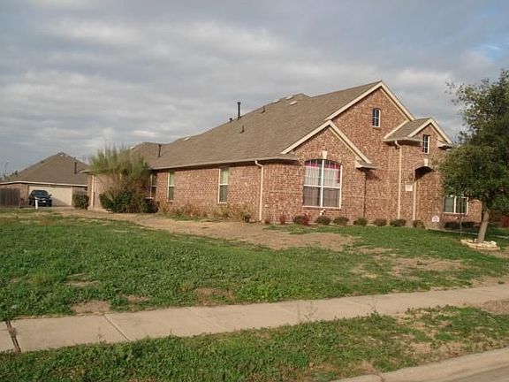 2nd image of 523 Branchwood Dr