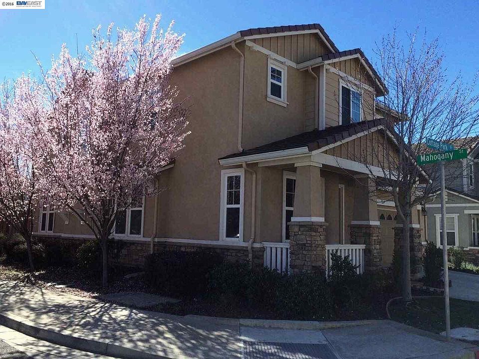 2nd image of 553 Cottage Park Dr