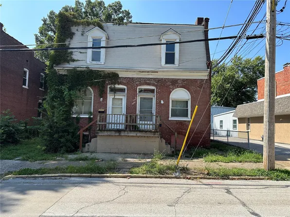 13 N 12th St, Belleville, IL 62220
