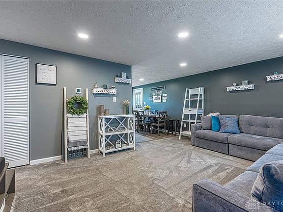 5th image of 9107 Heather Dr