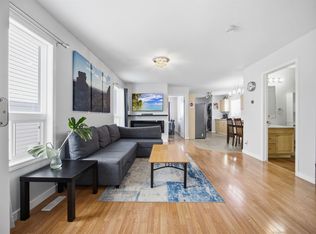 2340 30th Ave NW, Edmonton, AB T6T1Z8