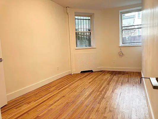 Rented by Compass | media 33