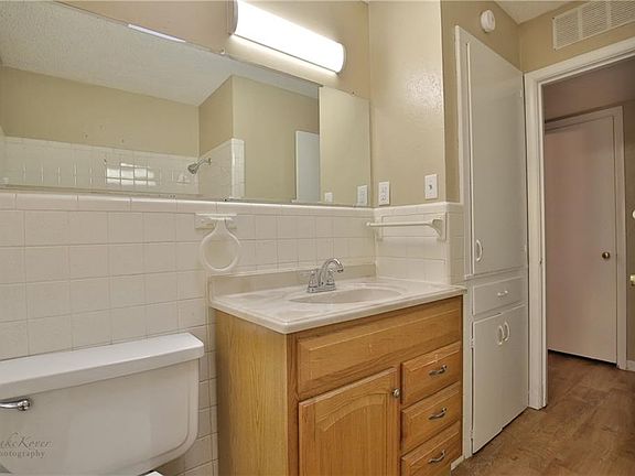 4th image of 626 Glenhaven Dr