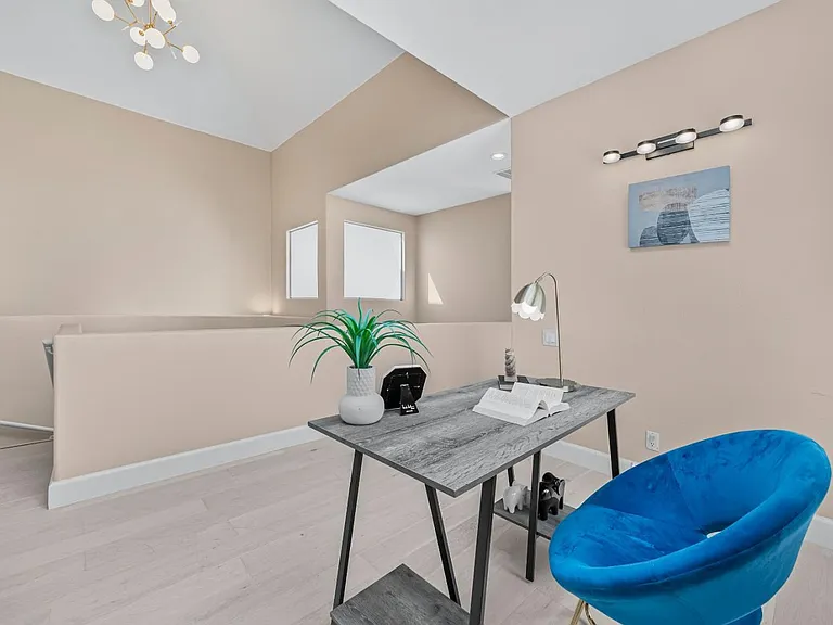 856 Lakeshore Dr — Photo 22