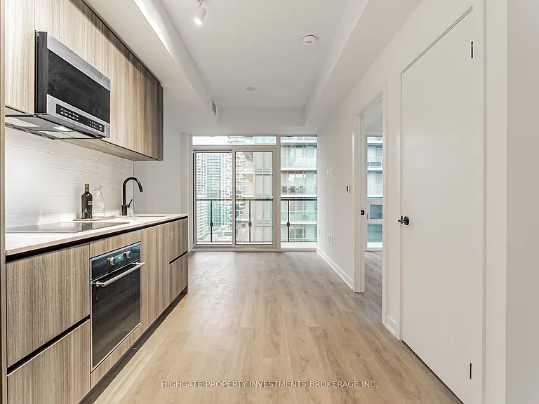 127 Broadway Ave #1405 — Photo 5