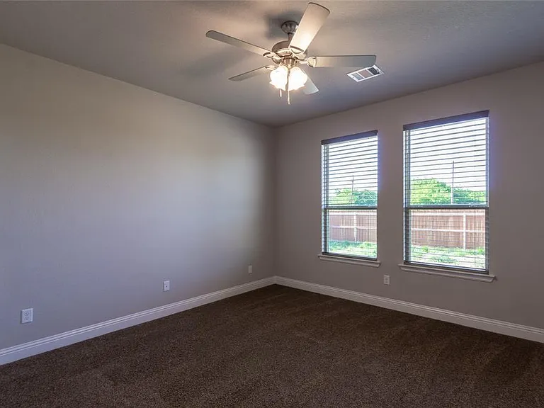 405 Stoneridge Dr — Photo 24