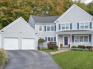 66 Beech Tree Pl, South Kingstown, RI 02879